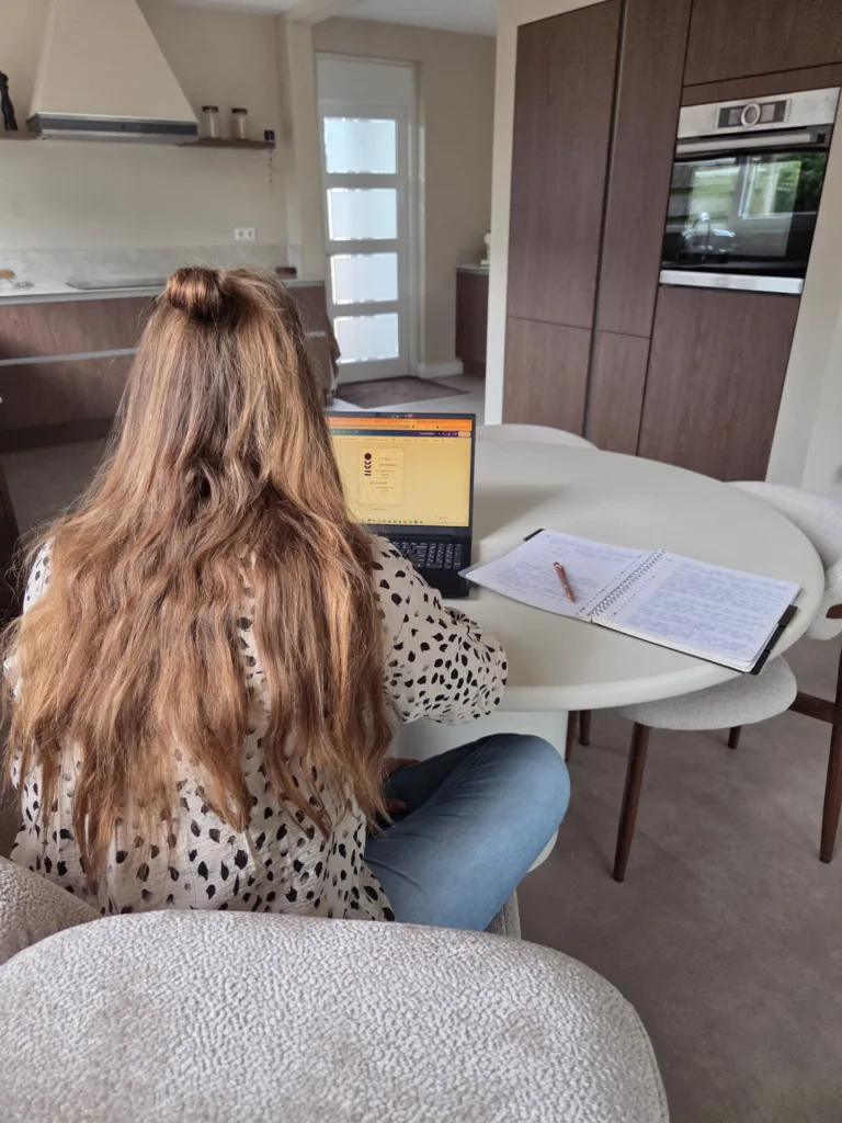 karlijn Bleeker Reviews